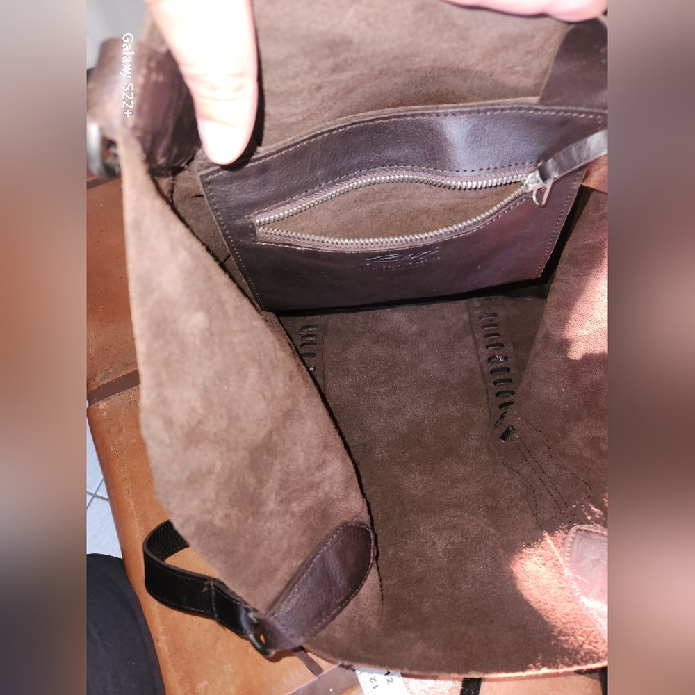Raj Brown Leather Tote Bag with Classic Design - Picture 11 of 11